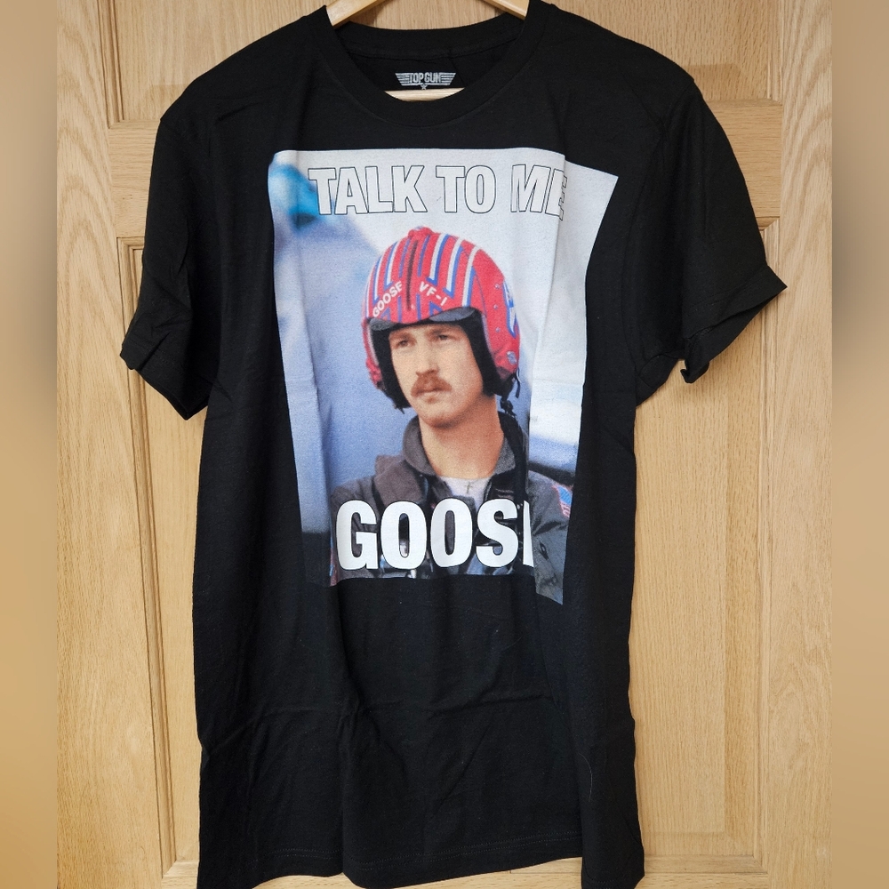 Top‎ Gun Large Talk To Me Goose Black Tee